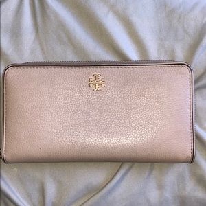 Tory Burch wallet